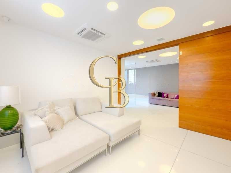 COBERTURA L�CIO COSTA VENDA