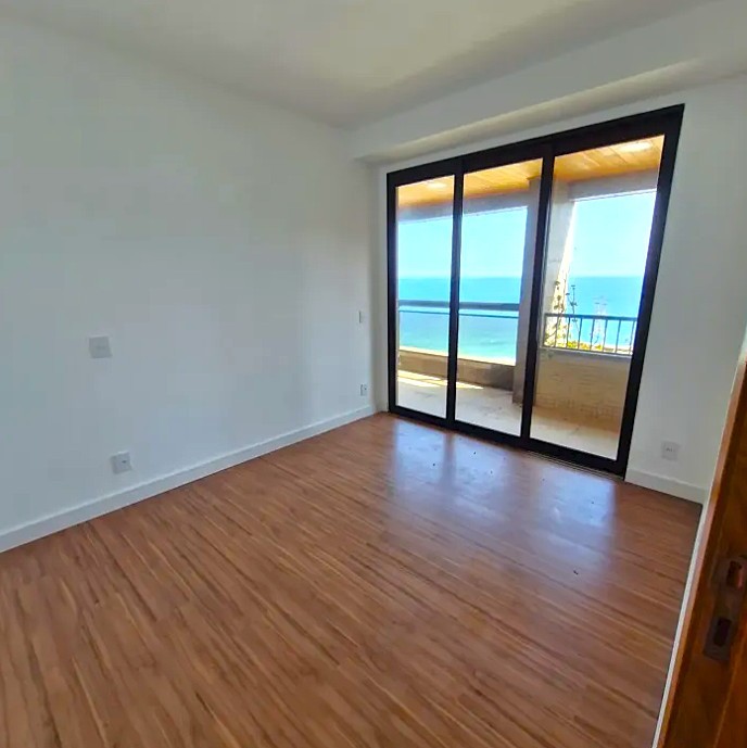 APARTAMENTO AV. L�CIO COSTA VENDA